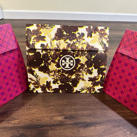 Set of Tory Burch Shopping Bags and Shoe Box!!! - Picture 2 of 10